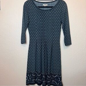 Max Studio Floral Paisley Navy Blue Scoop Neck Pleated Skirt Dress Size Small